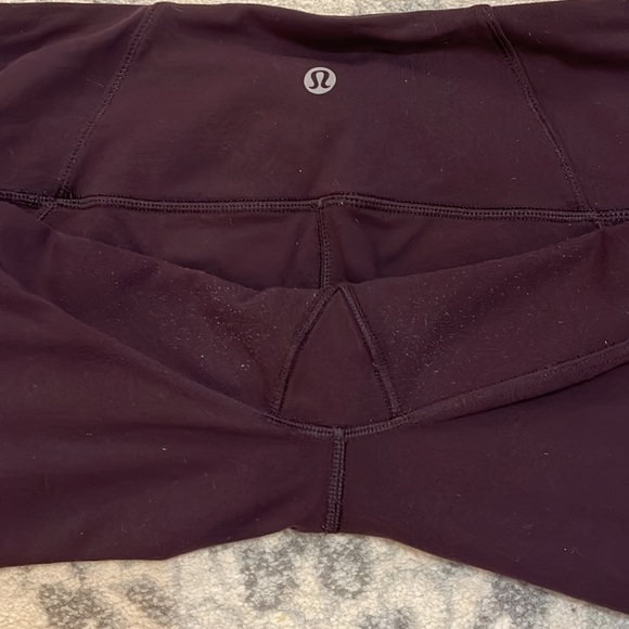 Lululemon scalloped mesh leggings - Picture 6 of 6